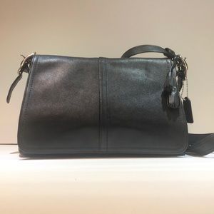 ⭐️SALE⭐️ Vintage Coach Leather Crossbody Bag Black